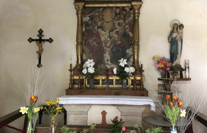 Cappella della Santissima Trinità l'interno - Bolognano d'Arco